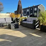 Hyggelig øer Maritime Ferieby Feriehus *